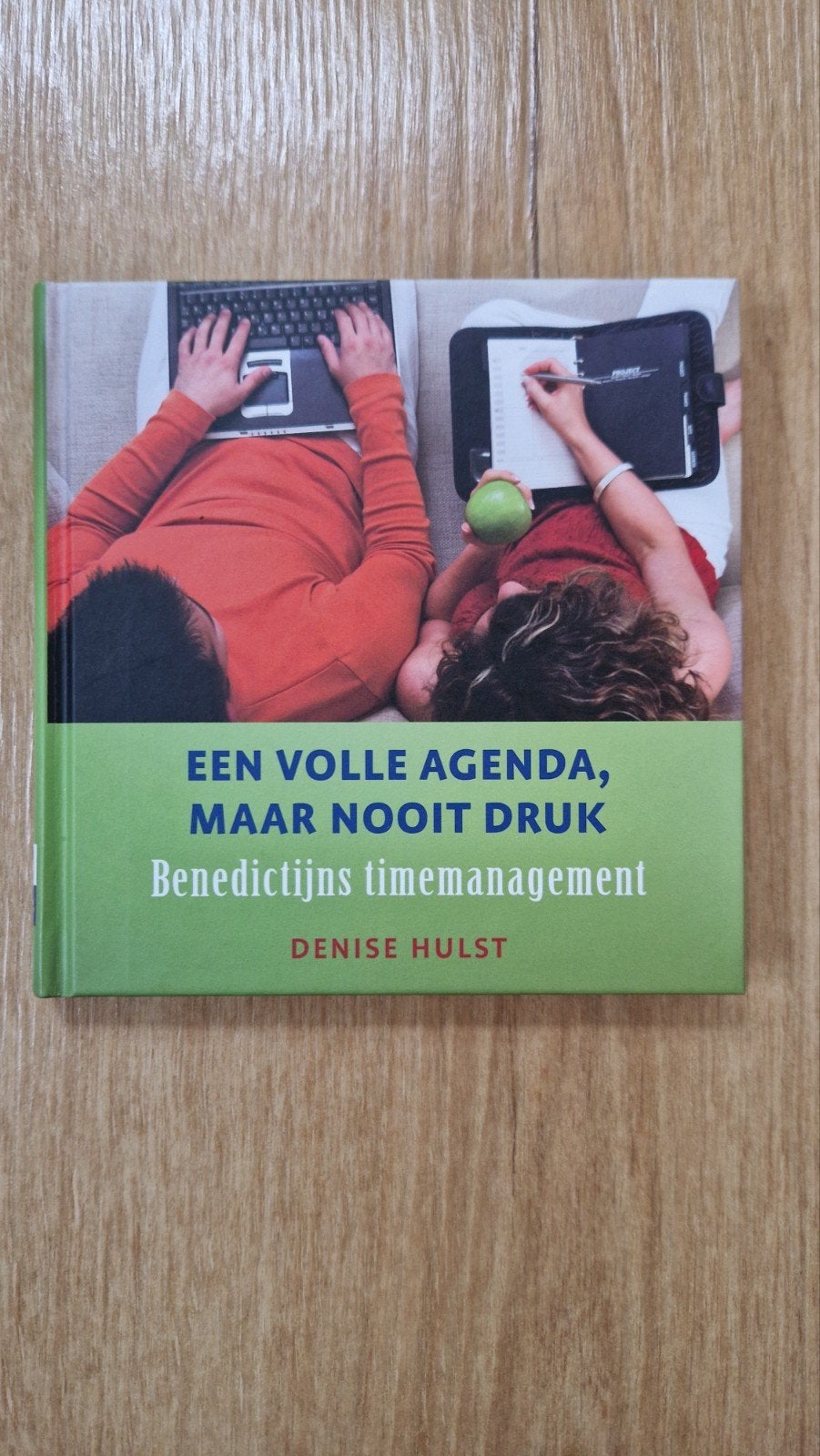 Denise Hulst - Een volle agenda, maar nooit druk, Boeken, Ophalen of Verzenden, Zo goed als nieuw
