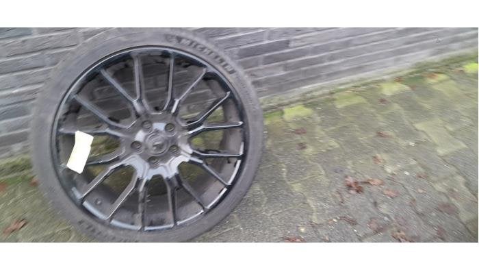 Velg + Band van een Ford Usa Mustang, Gebruikt, -, -, Ophalen of Verzenden