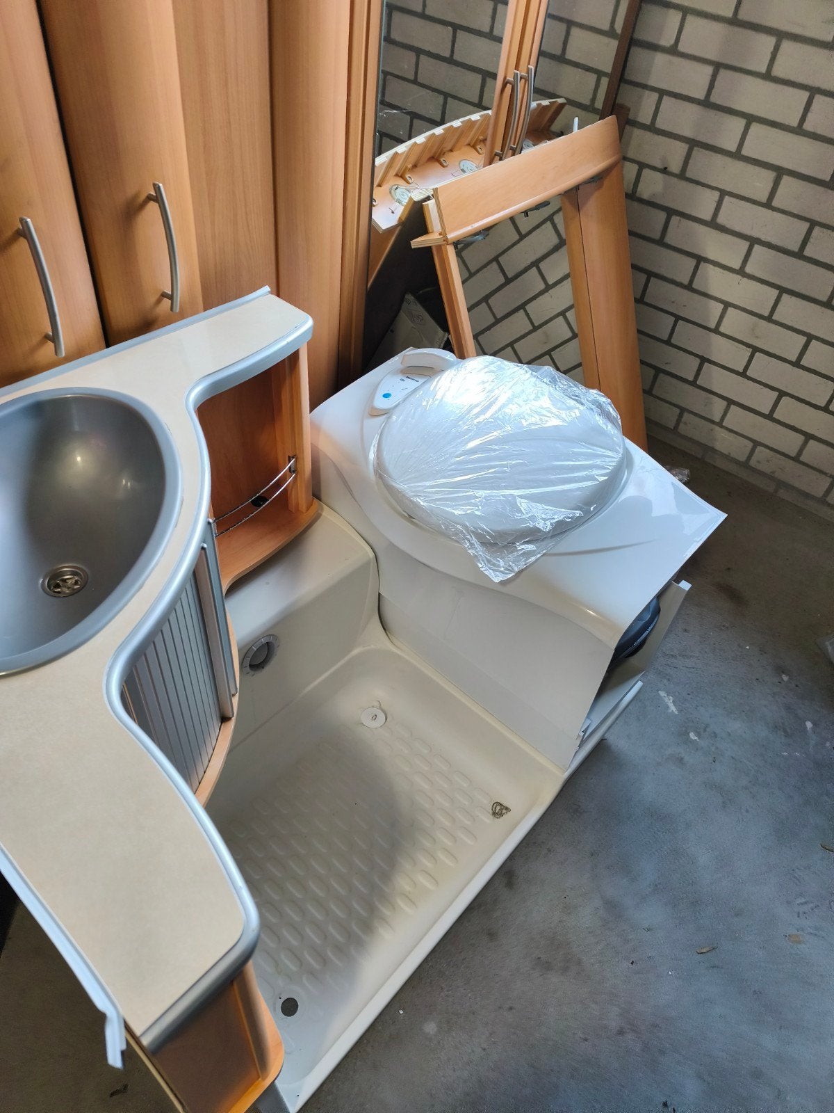 Camper douchebak met meubel en eventueel toilet, Ophalen, Gebruikt