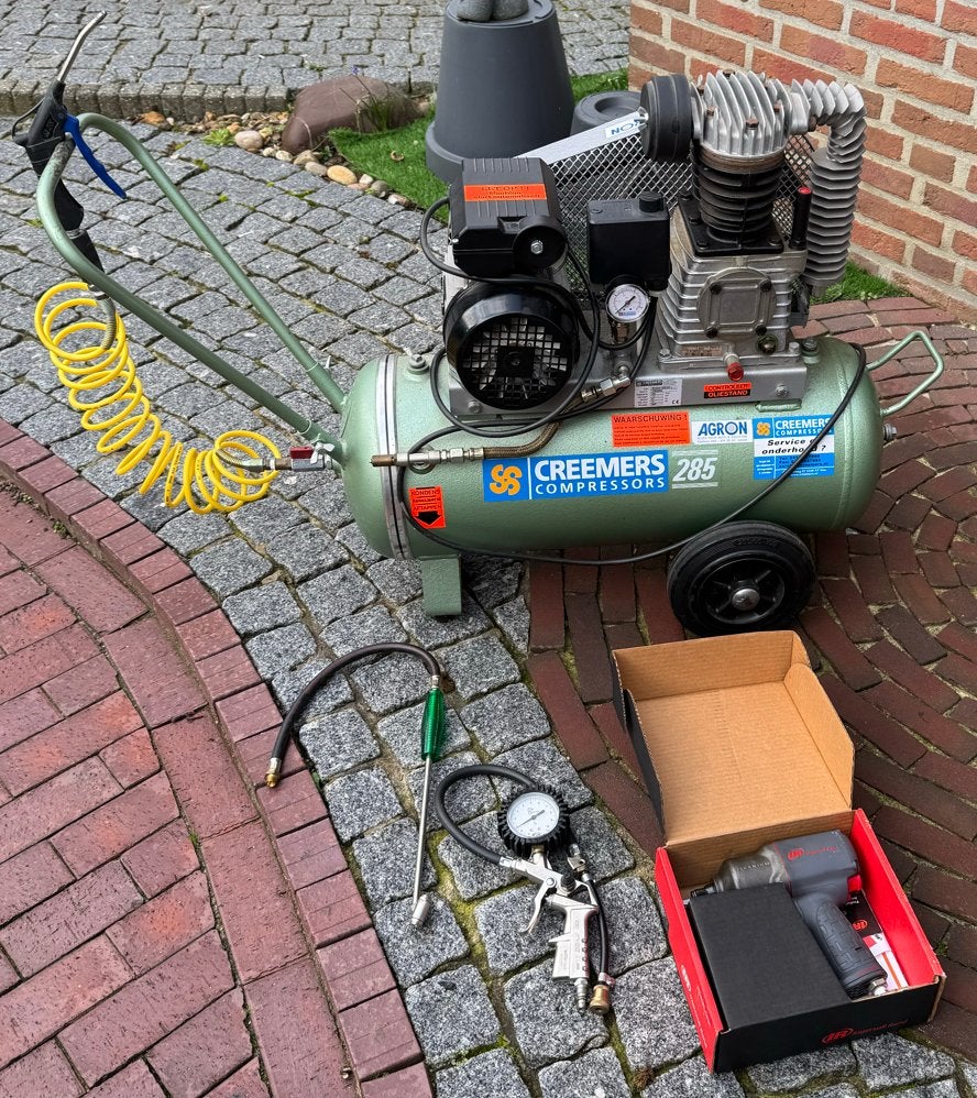 Creemers Mobiele Compressor 285/40 L met Slagmoersleutel, Ophalen, Gebruikt, 6 tot 10 bar, 25 tot 100 liter