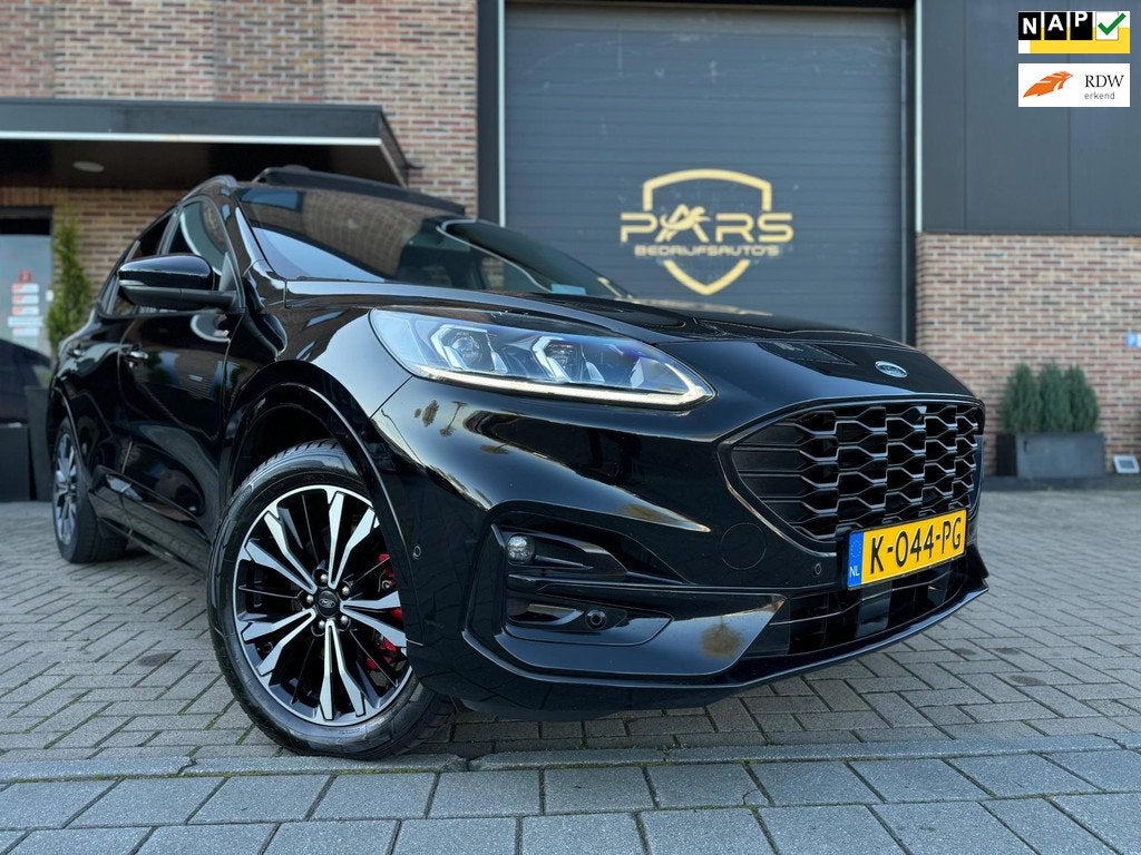 Ford Kuga 2.5 PHEV ST-Line X Automaat volle opties Pano keyl, Auto's, 14 kWh, Gebruikt, 4 cilinders, Zwart