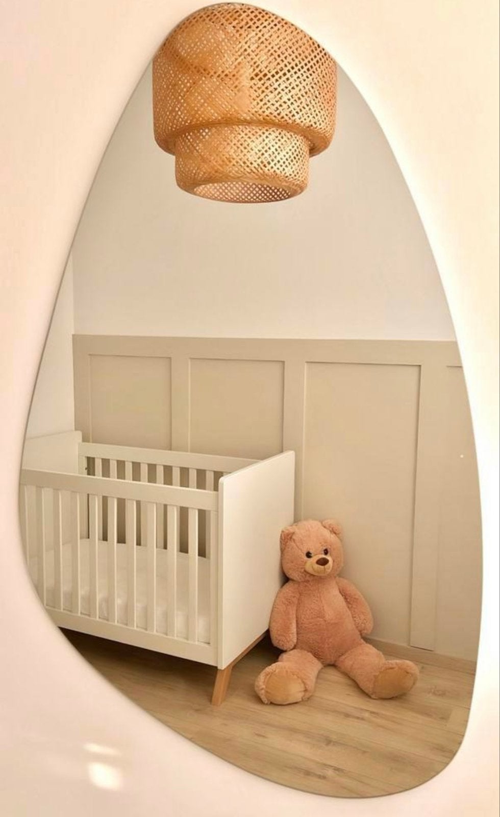 Asymmetrische spiegel - Modern en stijlvol, Huis en Inrichting, Woonaccessoires | Spiegels, Ophalen, Minder dan 50 cm, Zo goed als nieuw