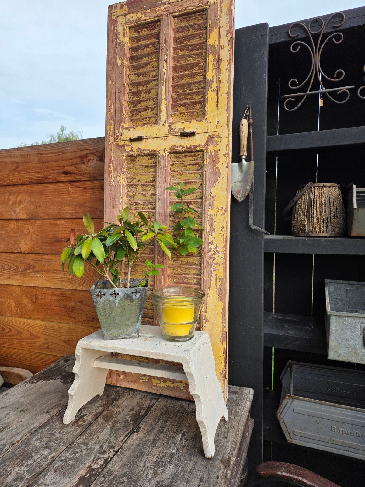 Franse brocante kruk  / vensterbank bankje, Tuin en Terras, Ophalen of Verzenden, Gebruikt, Hout, Overige typen