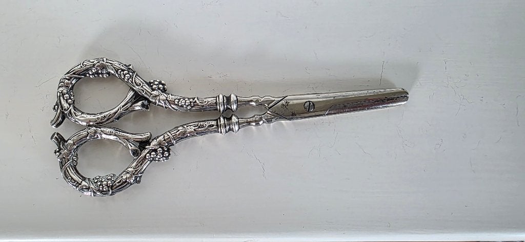 Antieke Zilveren Druivenschaar de greep met druivenranken, Ophalen of Verzenden, Zilver