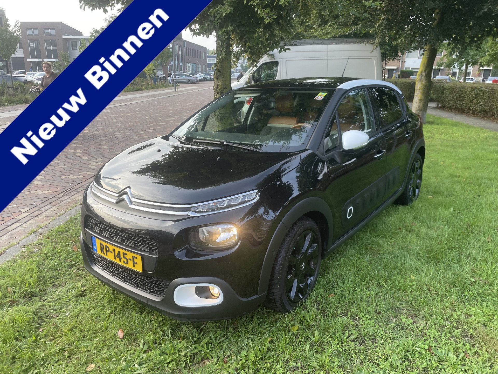 Citroën C3 1.2 PureTech S&S Shine | nieuw riem 2025 | eerst, Auto's, Voorwielaandrijving, 1025 kg, 450 kg, Euro 6