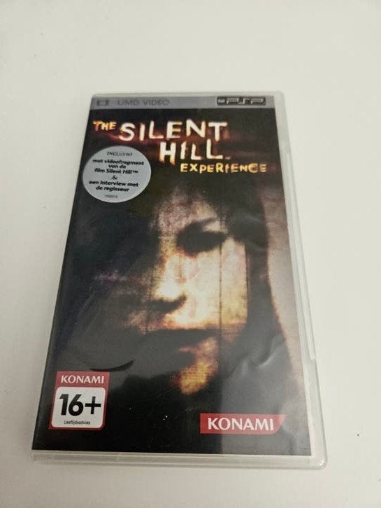 Doosje psp silent hill experience, Spelcomputers en Games, Games | Sony PlayStation Portable, Vanaf 18 jaar, 1 speler, Zo goed als nieuw