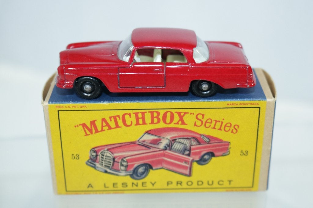 Matchbox 53b Mercedes Benz 1:64 met prachtig doosje, Ophalen of Verzenden, Zo goed als nieuw, Auto, Matchbox