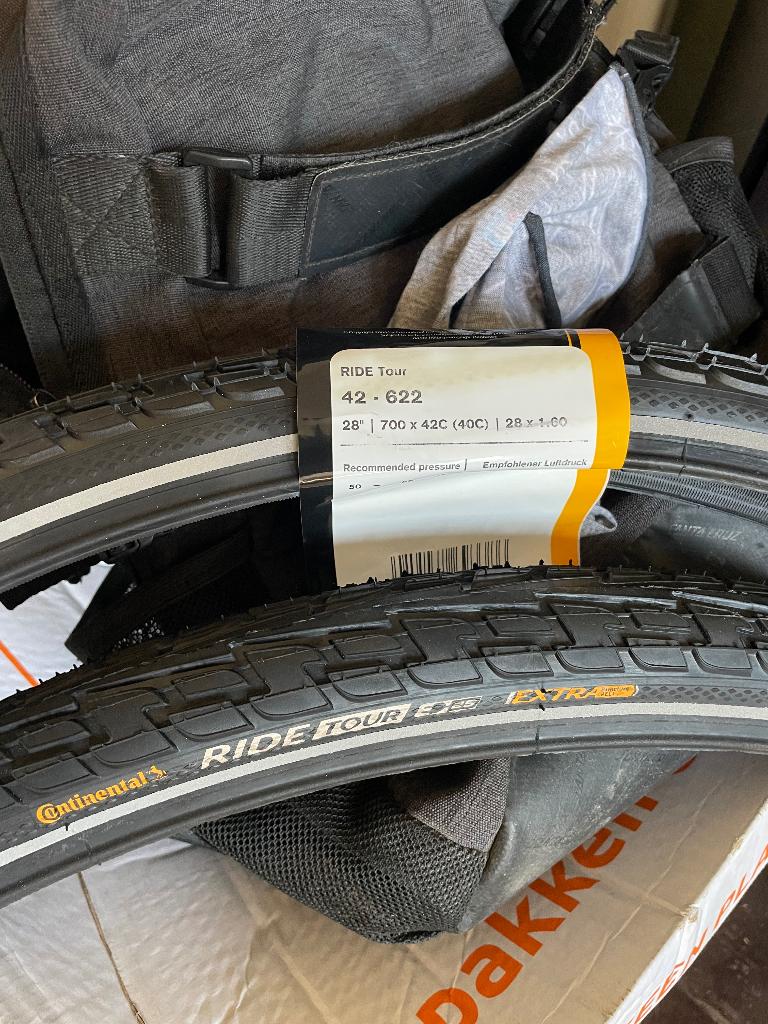 28x1.60 banden en tubes 700x 42C/40C Continental, Ophalen, Nieuw, Rubber, Continental