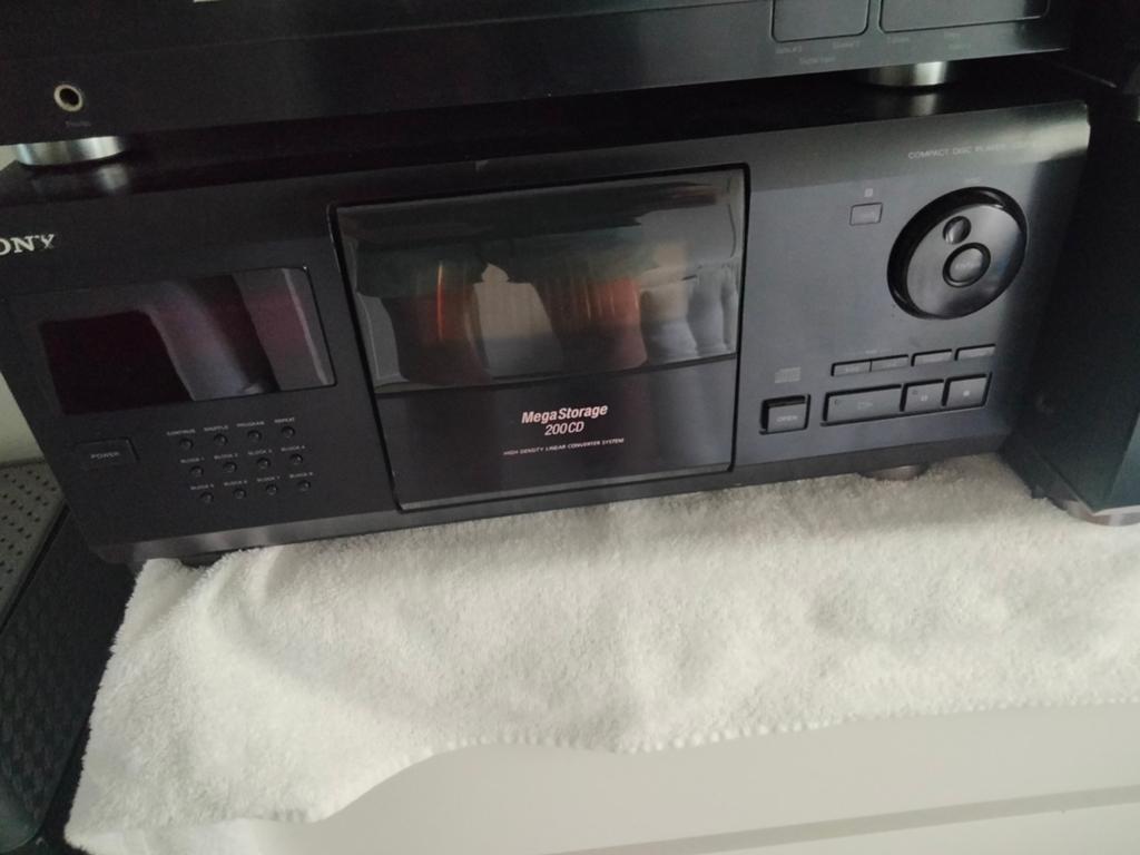 Sony CDP-CX200 CD Wisselaar - 200 CD's MegaStorage, Ophalen, Gebruikt, Sony, Wisselaar