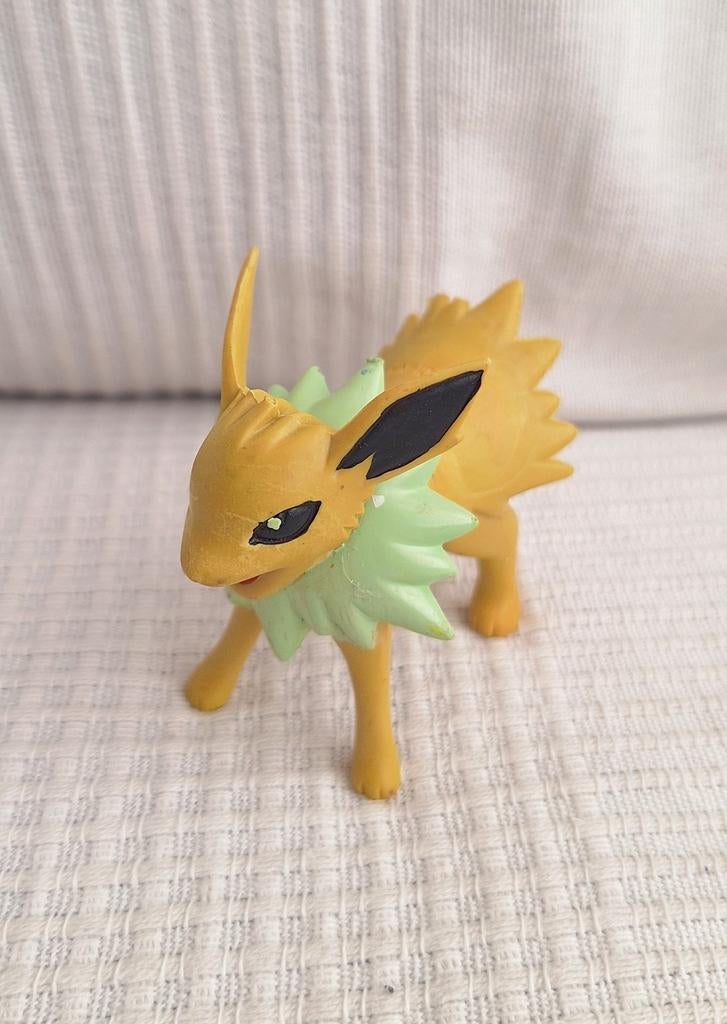 Pokémon Jolteon/Voltali figuur vintage, Verzamelen, Poppetjes en Figuurtjes, Ophalen of Verzenden, Zo goed als nieuw