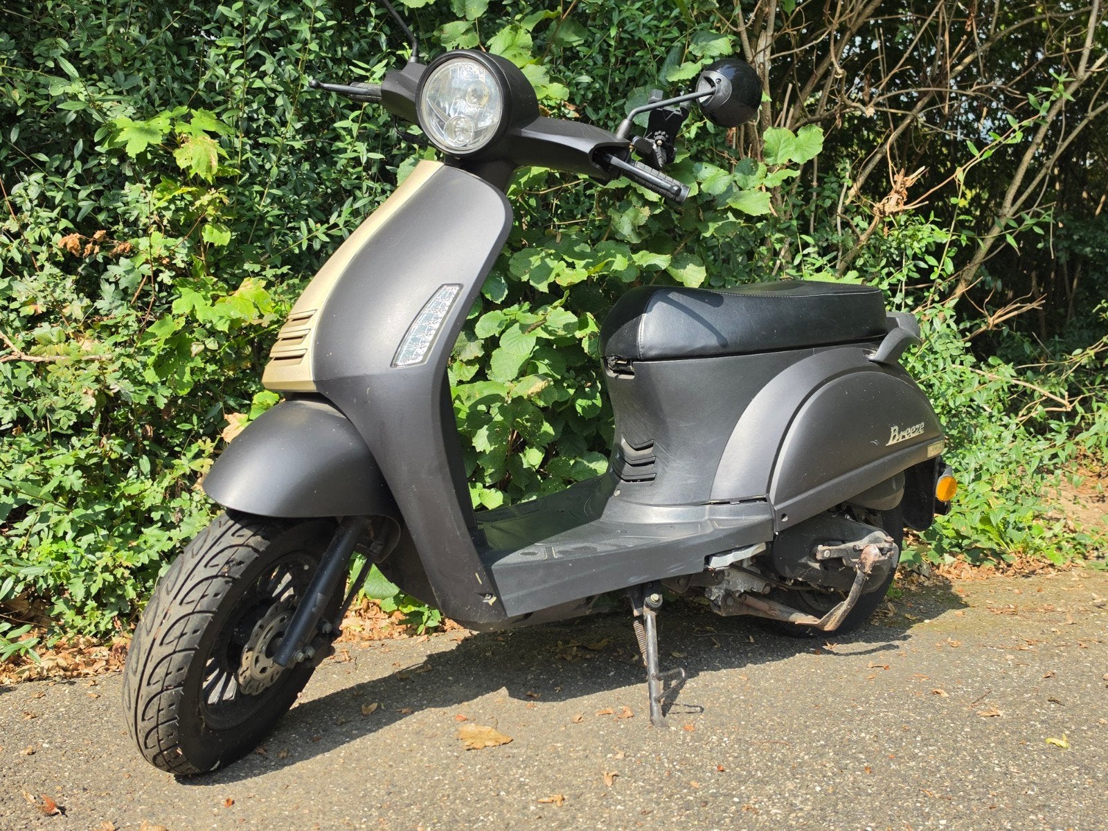 Scooter, matzwart, tegen elk aannemelijk bod!, Ophalen, Gebruikt, Benzine, Overige merken