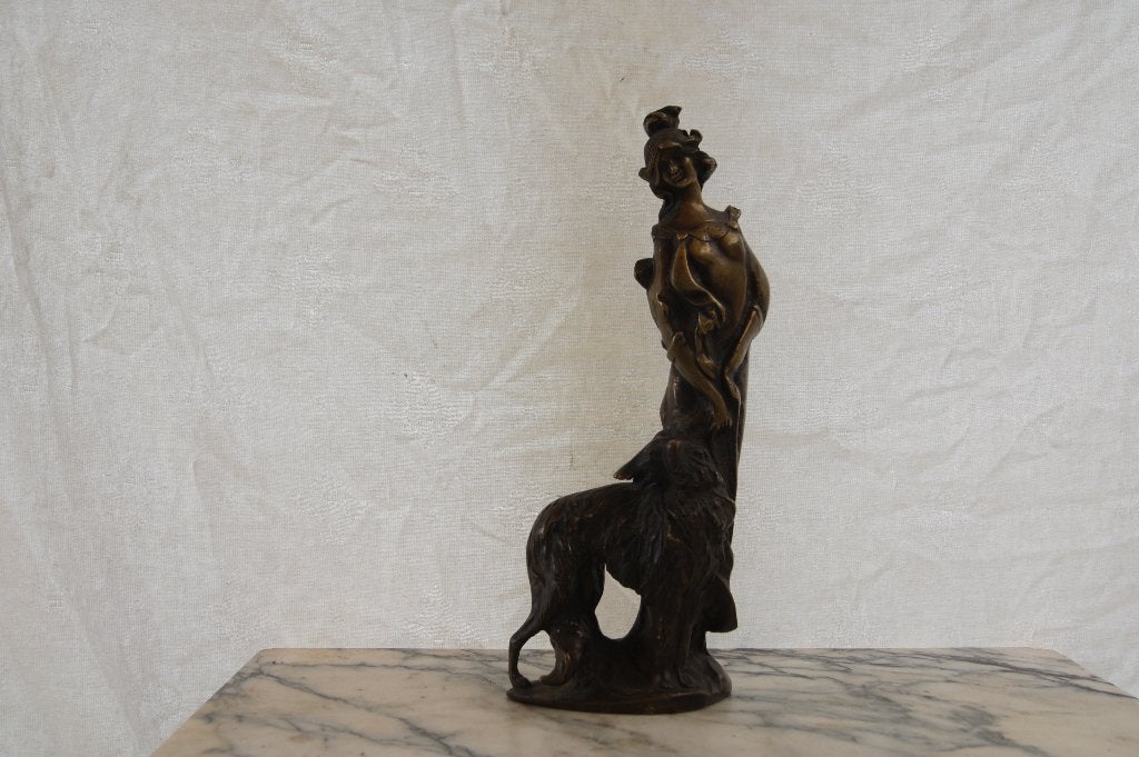 Vrouw met barzoi (  ( Russische windhond., Ophalen of Verzenden, Handgemaakt, Brons, Beeld
