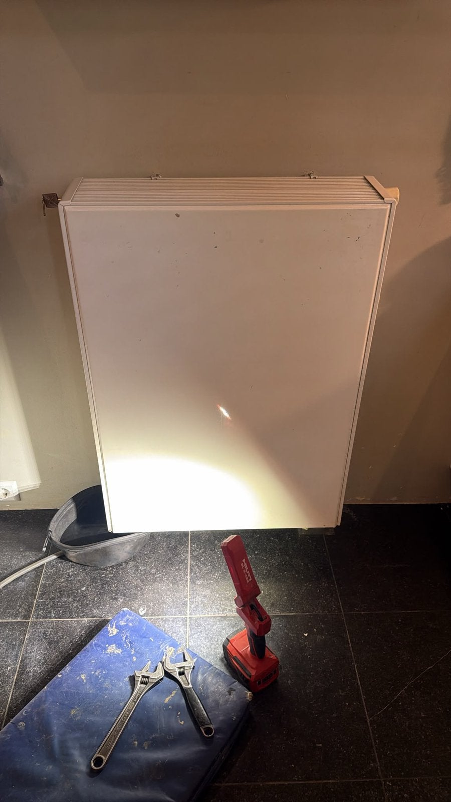 Vlakke radiator type 33, Doe-het-zelf en Verbouw, Ophalen, Radiator, Zo goed als nieuw, 60 tot 150 cm
