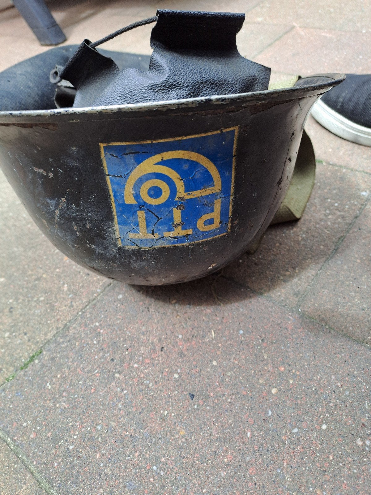 Vintage PTT helm met binnenwerk en nekflap, Onbekend@voorbeeld.com, Onbekend, Overige soorten, Ophalen of Verzenden