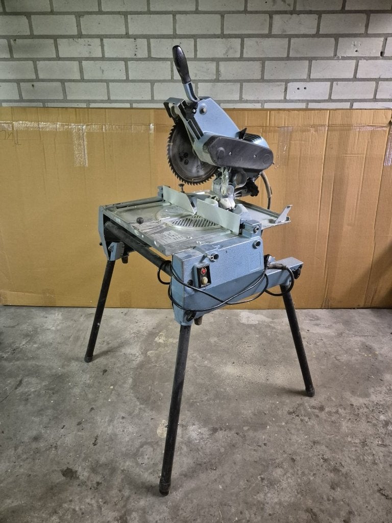 ELU flipover afkortzaag en zaagtafel, Doe-het-zelf en Verbouw, Gereedschap | Zaagmachines, Ophalen, Gebruikt, 600 tot 1200 watt