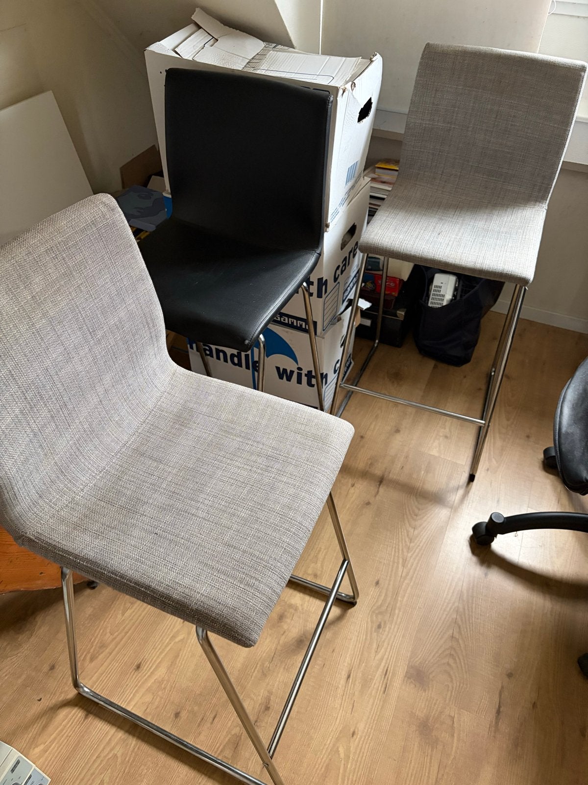 Set van 3 barkrukken - 2x stof, 1x leer, Ophalen, Gebruikt, Met voetsteun, Leer