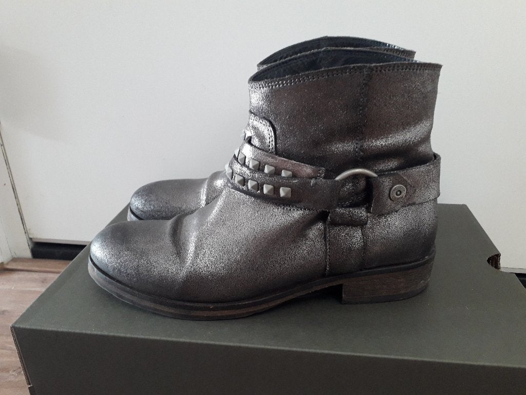 Tommy hilfiger laarsjes maat 38, Kleding | Dames, Schoenen, Lage of Enkellaarzen, Ophalen of Verzenden, Grijs, Gedragen