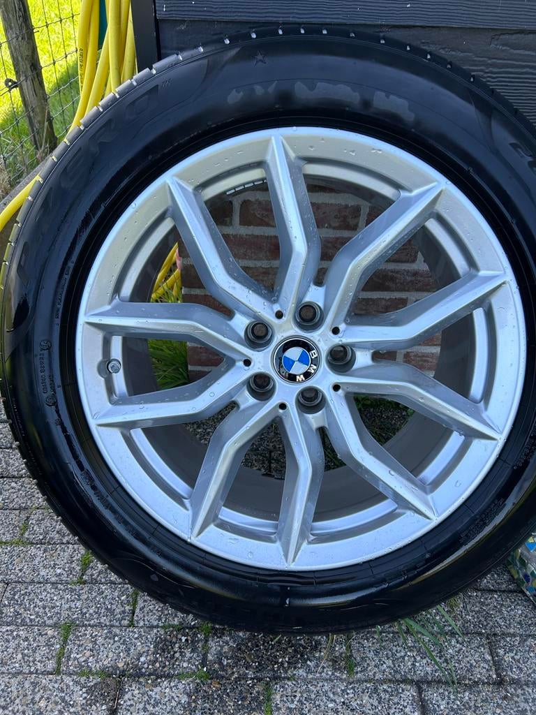 Bmw x5 (g05) Pirelli Pzero 265/50R19 110W met ster, Auto-onderdelen, Banden en Velgen, Gebruikt, 265 mm, Band(en), Personenwagen