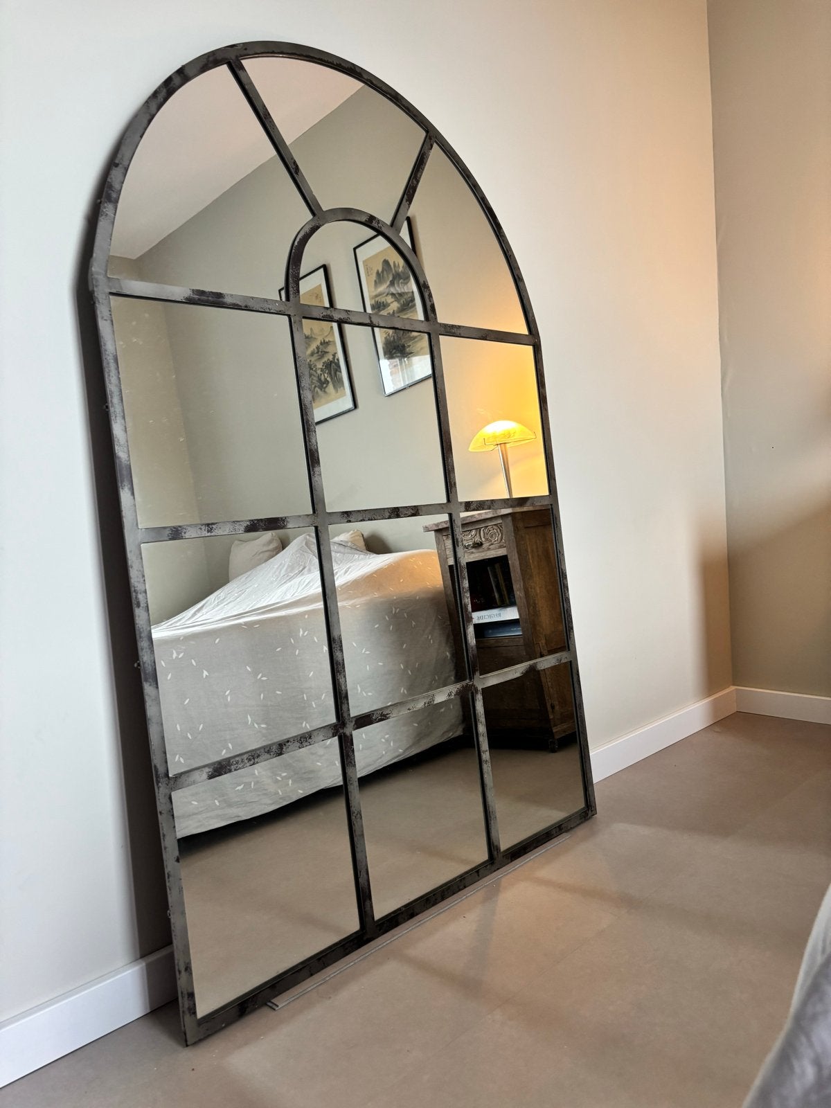 Grote Boogspiegel met Industriële Look, Huis en Inrichting, Woonaccessoires | Spiegels, Ophalen, Zo goed als nieuw, 100 tot 125 cm