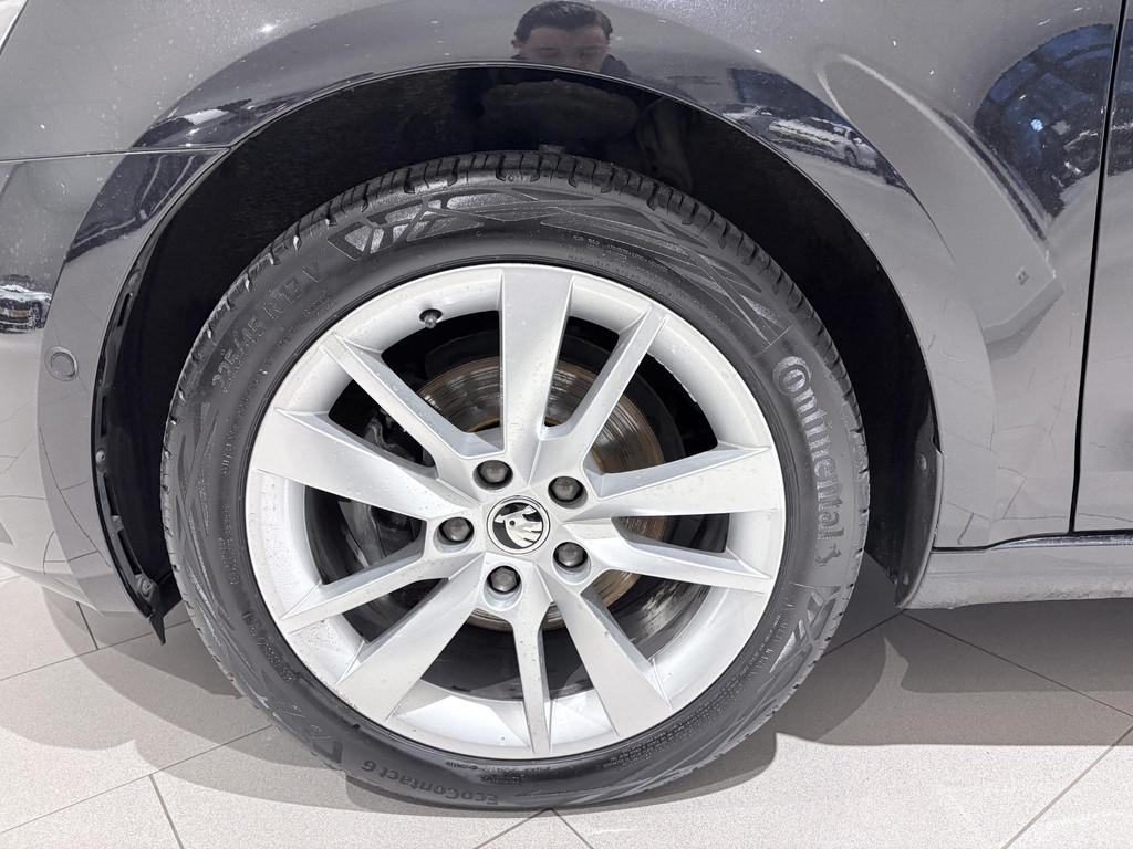 Skoda Octavia Combi 1.5 TSI Greentech Business Edition Plus, Auto's, Skoda, 12 maanden, Gebruikt, Zwart, 650 kg
