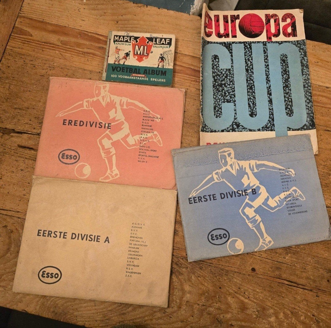 Voetbalkaarten 1958 eredivisie, Verzamelen, Ophalen of Verzenden, Zo goed als nieuw, Poster, Plaatje of Sticker