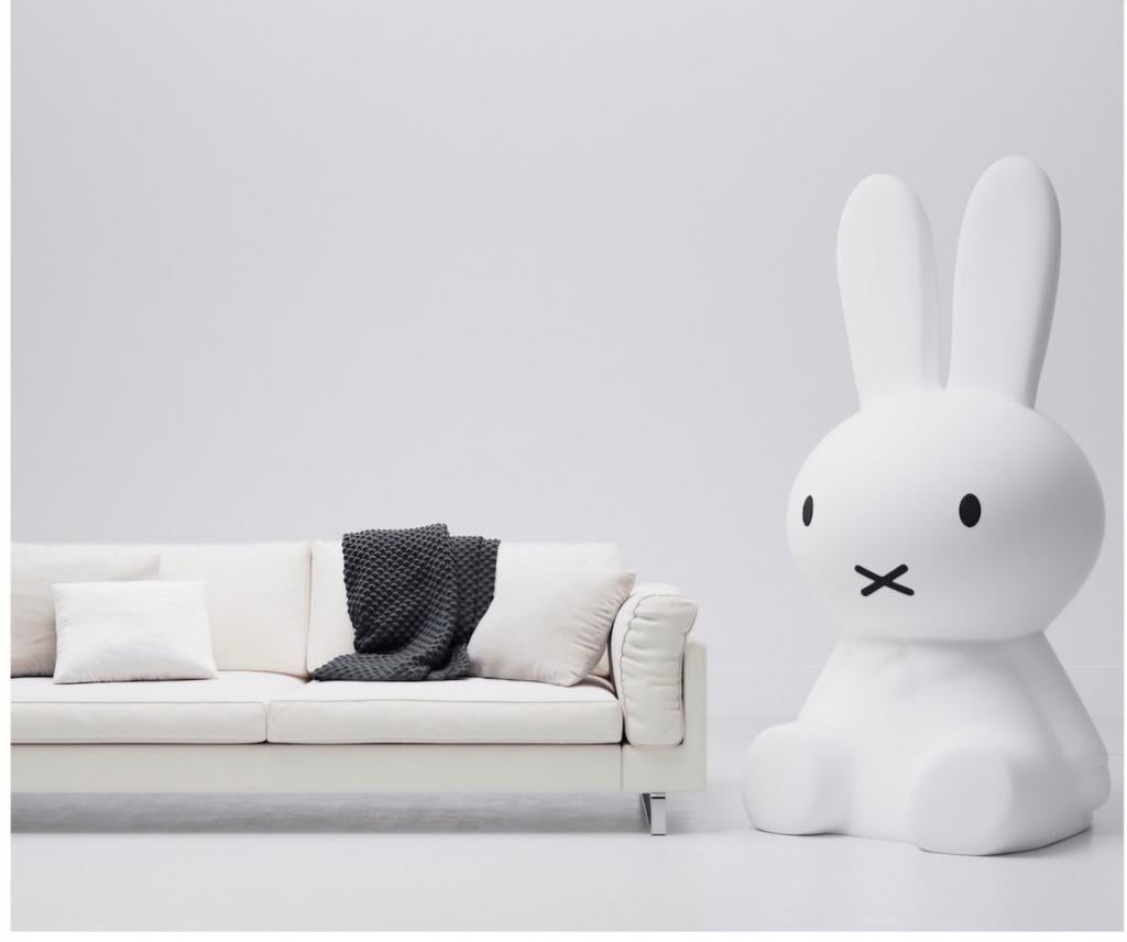 GEZOCHT: Nijntje Miffy lamp XXL 195cm, Ophalen of Verzenden, Zo goed als nieuw, Lamp