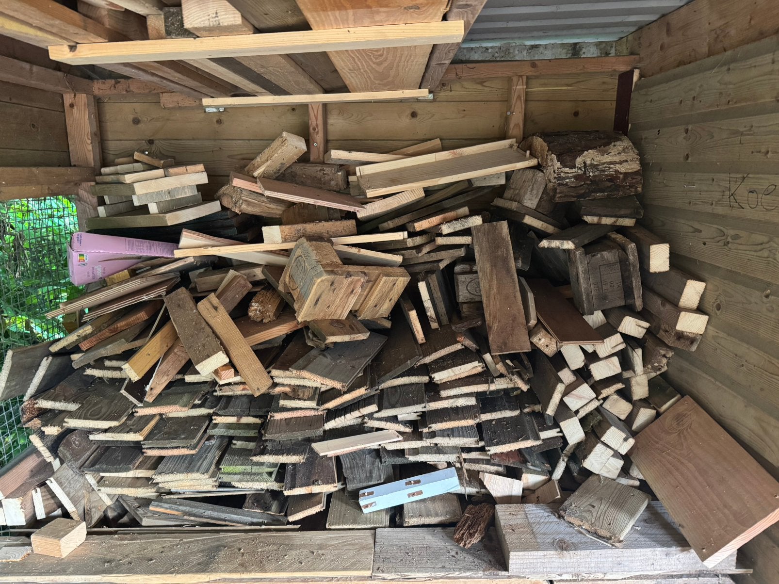 Veel gratis brandhout, Tuin en Terras, Haardhout, Minder dan 3 m³, Ophalen