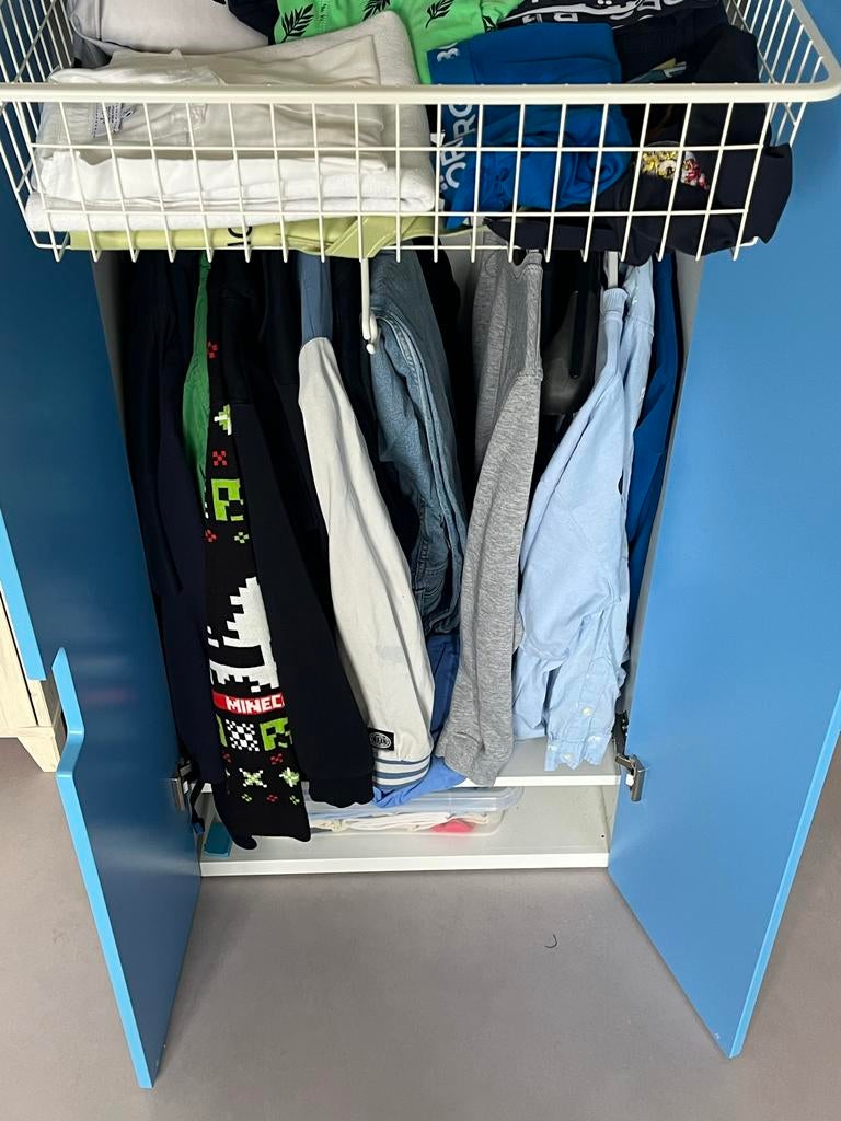 Blauwe kinderkledingkast IKEA, Gebruikt, 50 tot 70 cm, 105 cm of meer, Ophalen of Verzenden