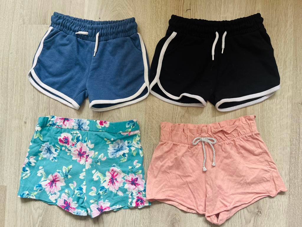 11 stuks: Korte broeken/shirts/vest/jas/jurk meisjes 110/116, Ophalen of Verzenden, Gebruikt, Maat 110