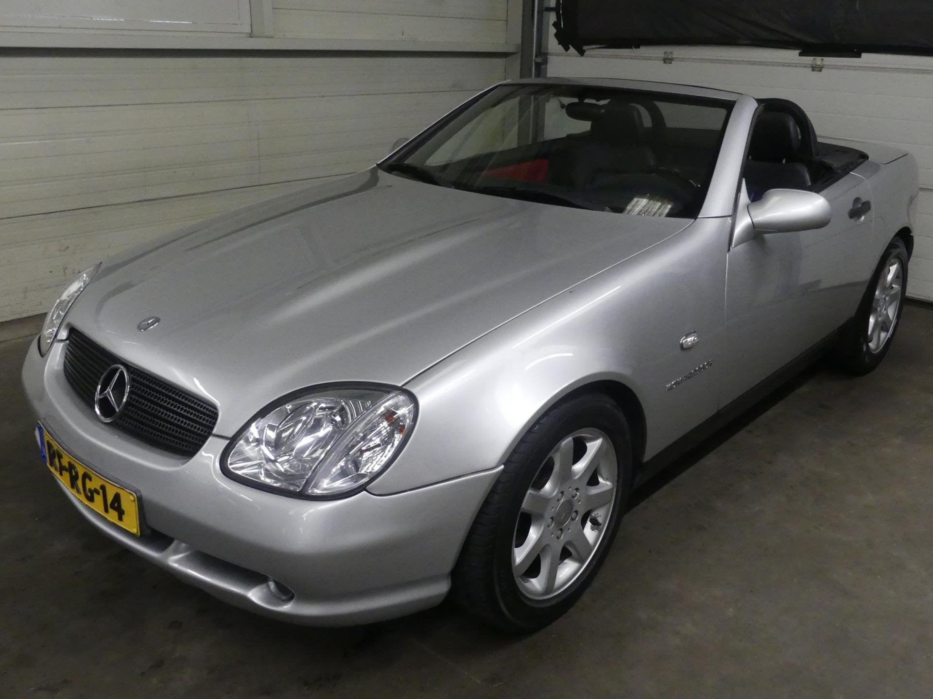 Mercedes-Benz SLK-klasse 230 K. - Cabrio - Mooie Auto!, Auto's, Mercedes-Benz, Euro 2, Achterwielaandrijving, Gebruikt, 4 cilinders