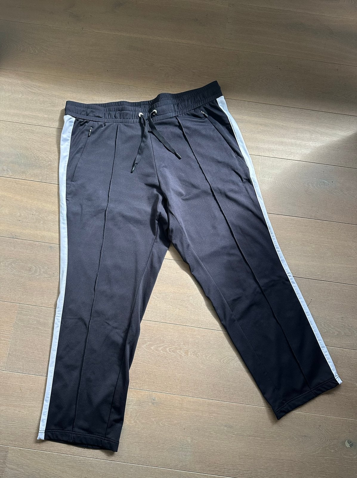 Sjeng sportbroek / tennisbroek Dames, zwart, maat 50, Zwart, Maat 46/48 (XL) of groter, Ophalen of Verzenden, Zo goed als nieuw