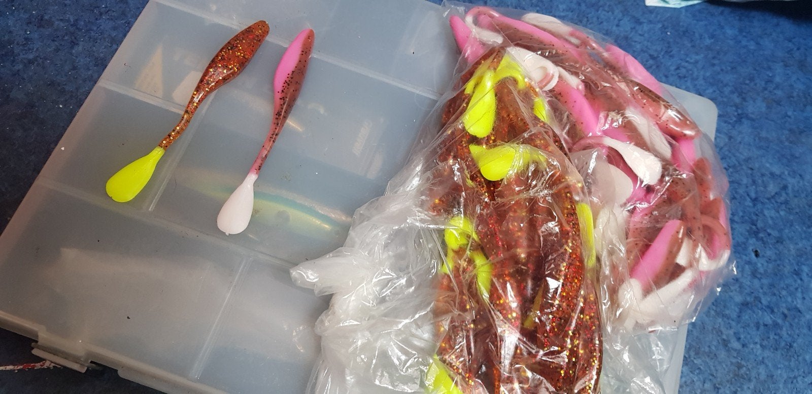 Shads  zeebaars  voor  black minnow kop met snee onderkant, Ophalen of Verzenden, Overige typen