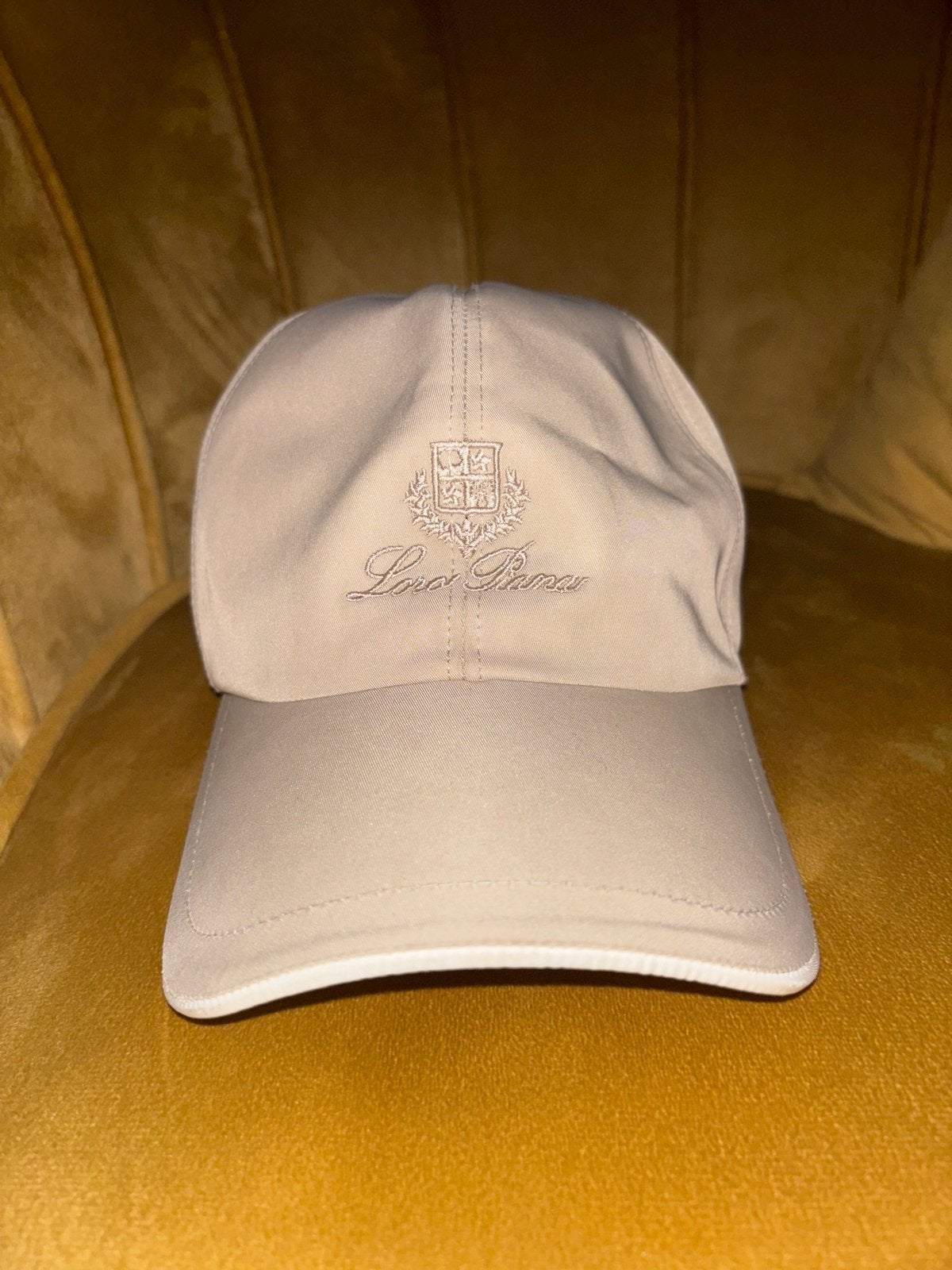 Loro Piana, Ophalen, Zo goed als nieuw, One size fits all, Pet