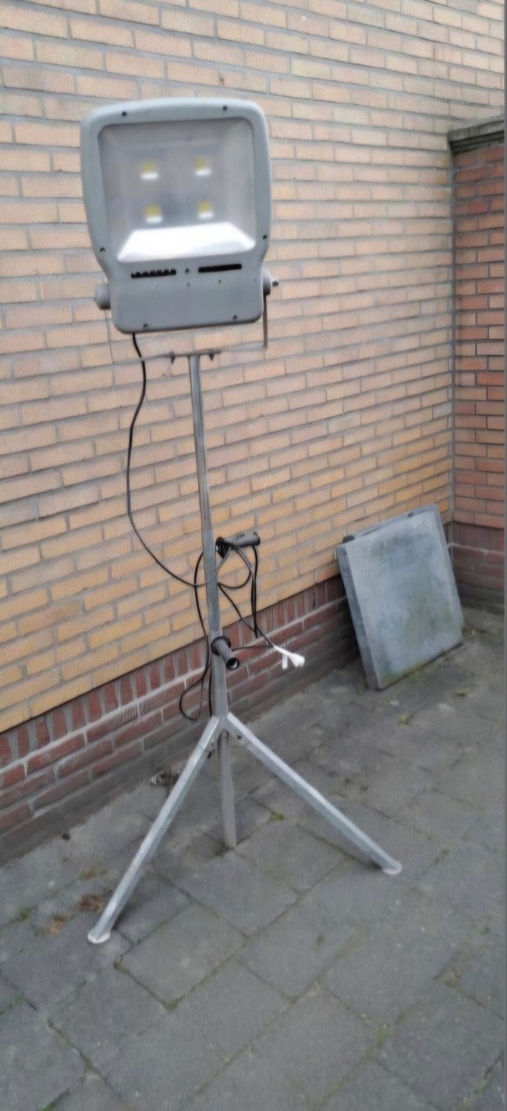 LED Bouwlamp op statief, Ophalen, Gebruikt, Met statief, Lamp met armatuur