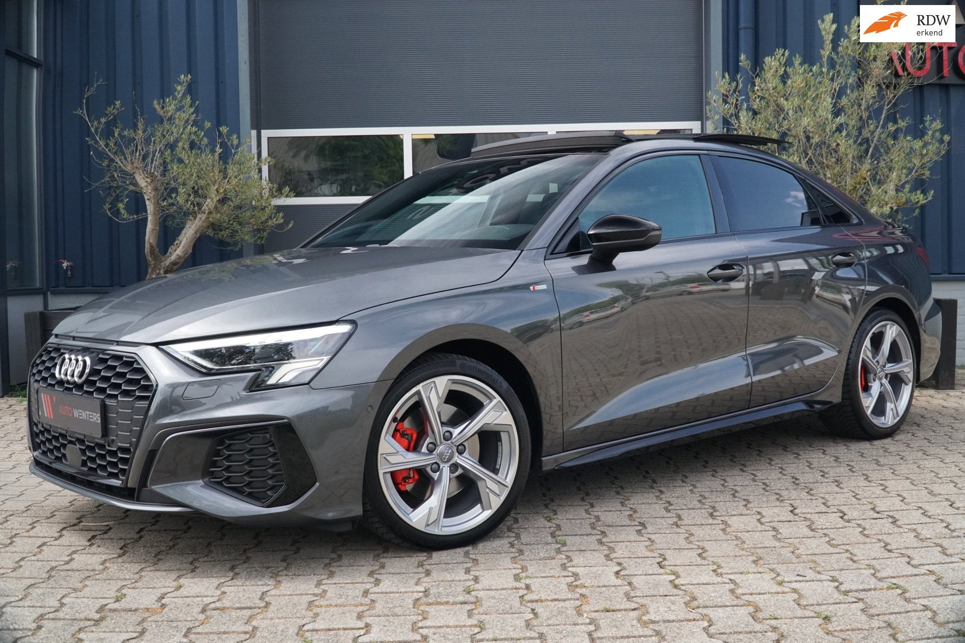 Audi A3 Limousine 35 TFSI S Line PANO|B&O|CARPLAY, Auto's, Dealer onderhouden, 4 cilinders, 150 pk, Leder