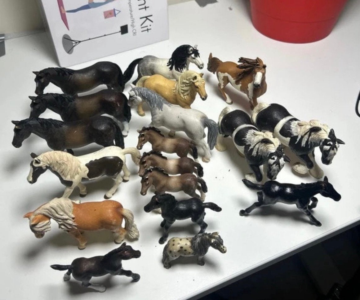 Beschadigde schleich paarden voor repainten, Ophalen of Verzenden, Gebruikt