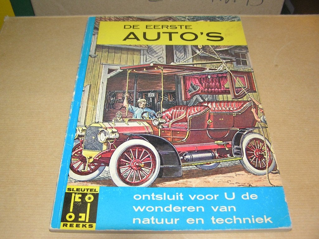 De eerste auto's- Eugene Rachlis, Gelezen, Algemeen, Ophalen of Verzenden, Eugene Rachlis