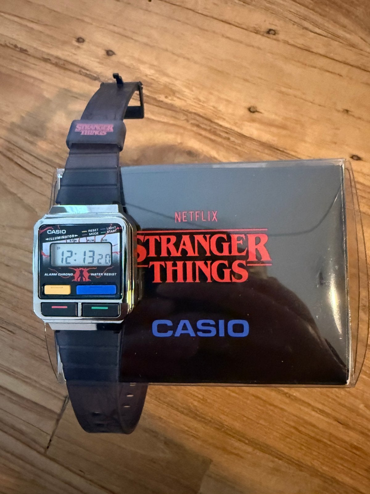 Casio stranger things horloge, Ophalen of Verzenden, Zo goed als nieuw, Casio