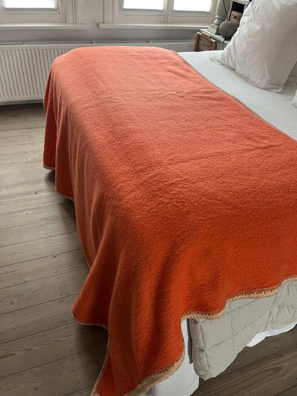 VINTAGE SOLE MIO DEKEN 100%WOL KORAALROOD, Gebruikt, Tweepersoons, Ophalen of Verzenden, Deken of Dekbed