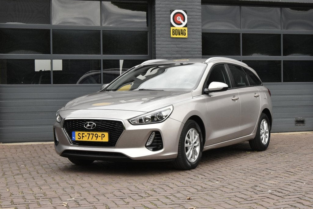 Hyundai i30 Wagon 1.4 T-GDI Comfort, 12 maanden, Stof, 4 cilinders, Wit