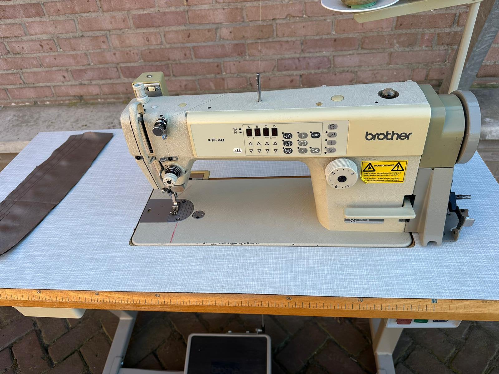 Industrie brother F40 naaimachine full automaat, Hobby en Vrije tijd, Gebruikt, Ophalen of Verzenden, Naaimachine, Industrieel