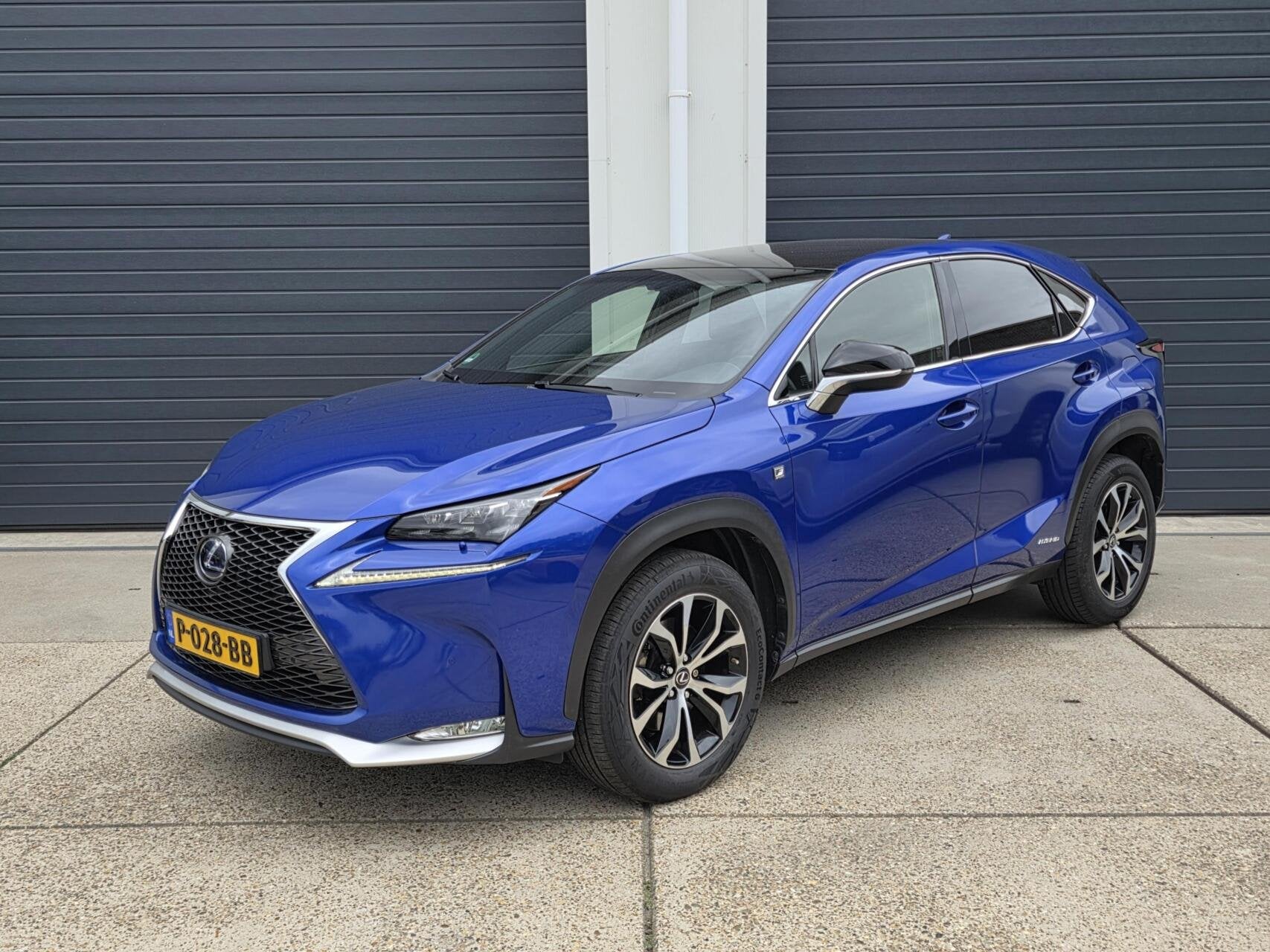 Lexus NX 300h AWD F Sport Line, Auto's, Automaat, Gebruikt, Blauw, 1760 kg
