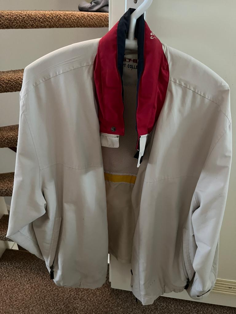 Westbury Sport Collection Jas - Beige met Rode Kraag, Ophalen of Verzenden, Gedragen, Overige maten, Beige