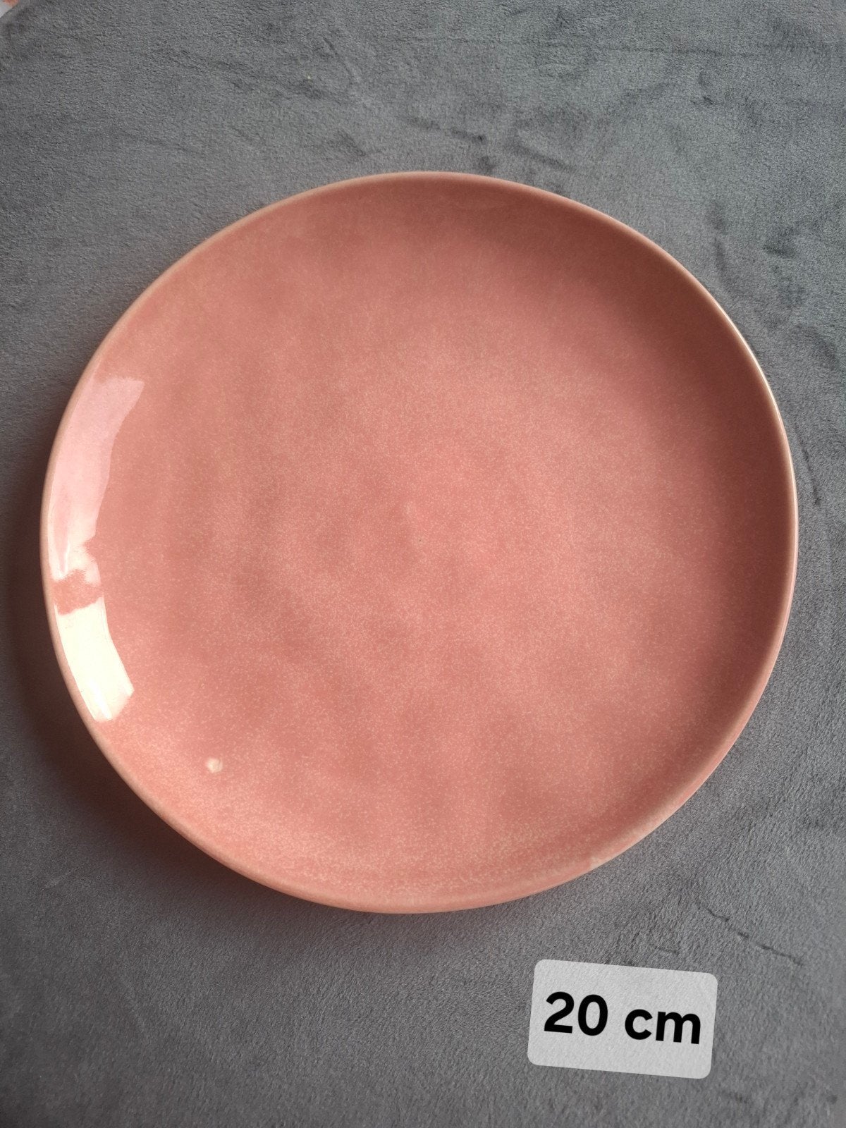 Roze bord 20 cm, Huis en Inrichting, Ophalen of Verzenden, Zo goed als nieuw, Bord(en), Overige stijlen