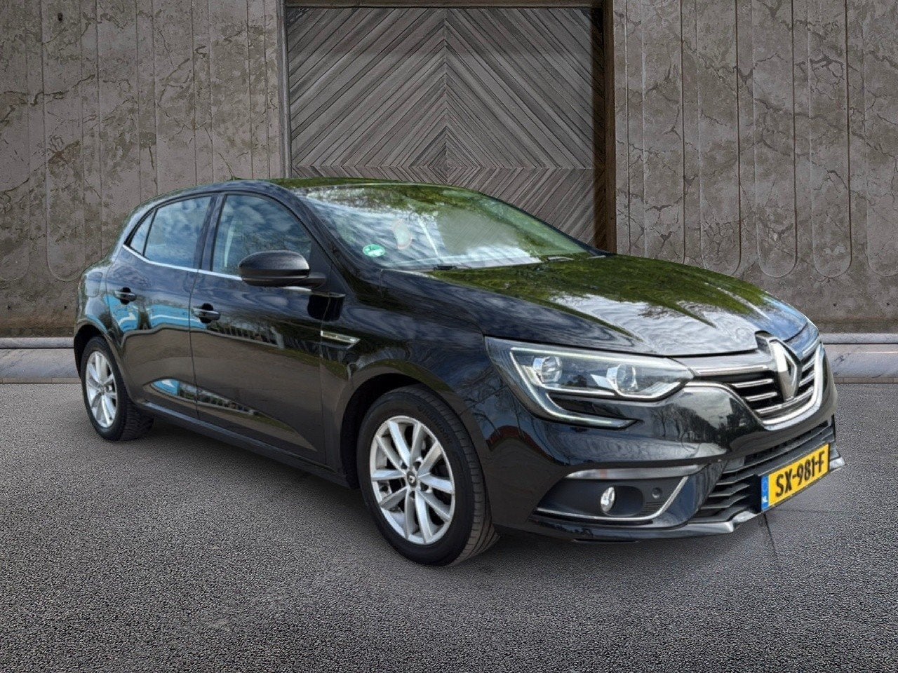 Renault Mégane 1.5 dCi GT-line 6 maand garantie (bj 2017), Voorwielaandrijving, Gebruikt, 4 cilinders, Met garantie (alle)