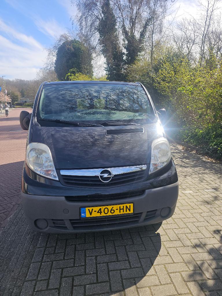 Opel Vivaro 2011 zelfrijder, Rolstoelbus, Auto's, Automaat, 1995 cc, Zwart, Geïmporteerd