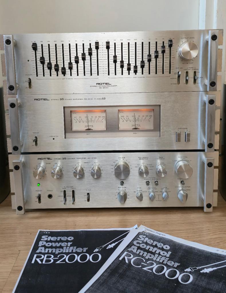 Rotel RB-2000 Klasse AB Stereo Eindversterker, Ophalen of Verzenden, Gebruikt, Stereo, 120 watt of meer