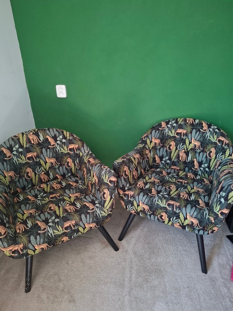 2 stoelen fauteuils, Ophalen, 75 tot 100 cm, Zo goed als nieuw, Stof