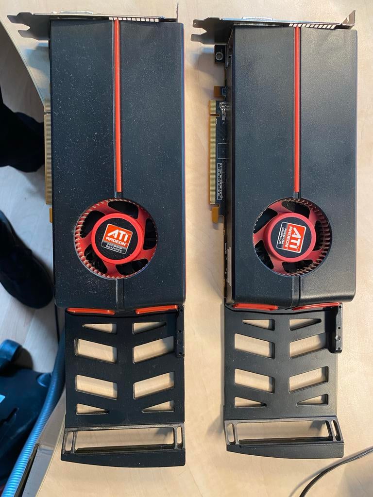 Twee ATI Radeon videokaarten, Computers en Software, Videokaarten, Ophalen of Verzenden, Gebruikt, AMD