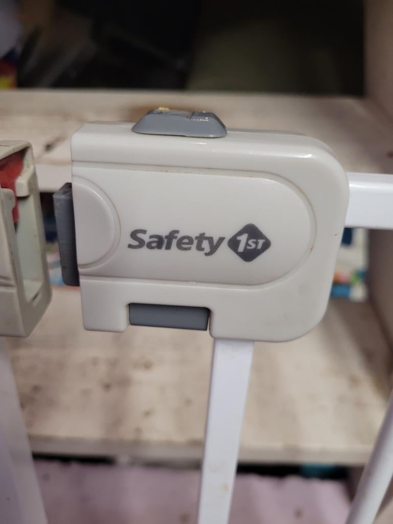 Safety 1st Klemhekje - Wit, Verstelbaar, Gebruikt, Ophalen of Verzenden, Klemhekje, Metaal of IJzer